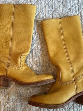 Vintage Frye Campus 14L Boots 9 Made in USA Banana Yellow Leather 70s